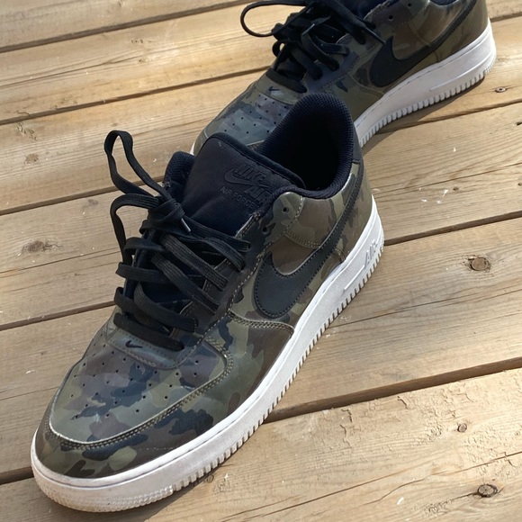 ❌SOLD❌ Men’s Air Force 1’s - Picture 3 of 3